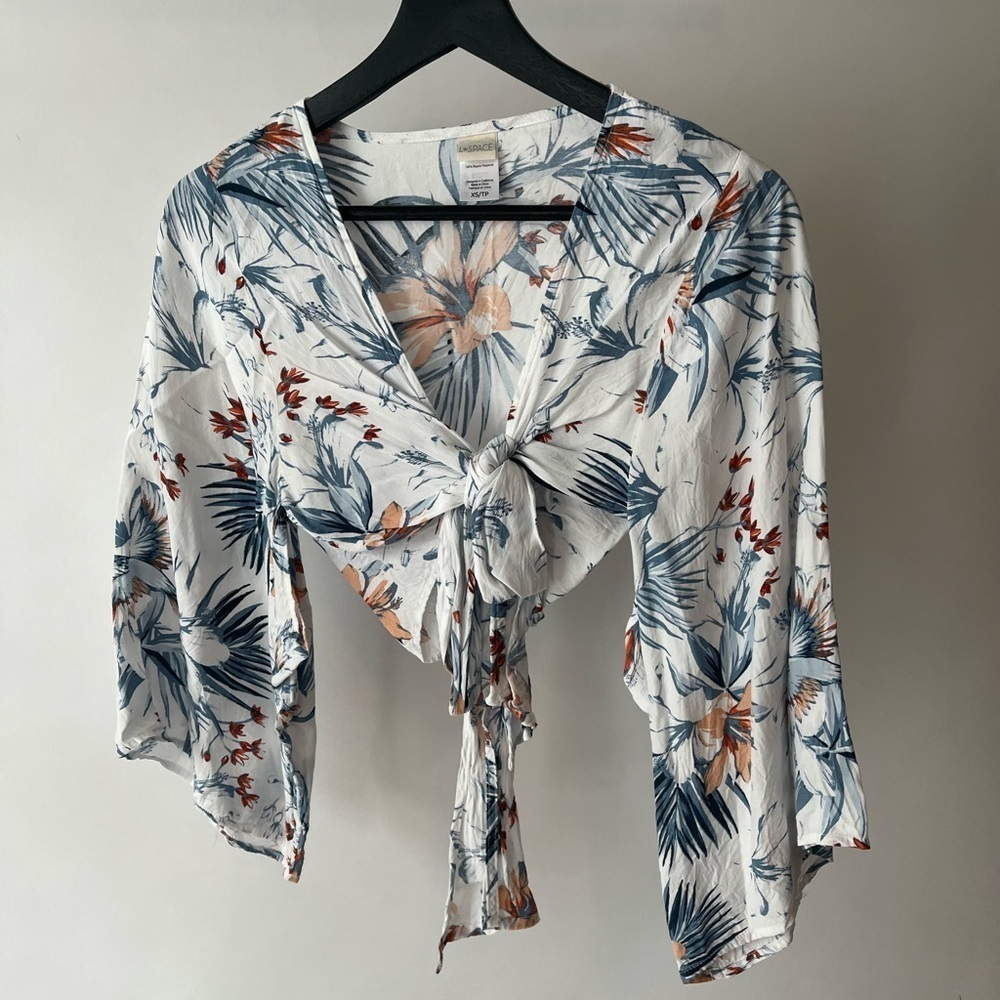 L*Space Floral tie front crop top